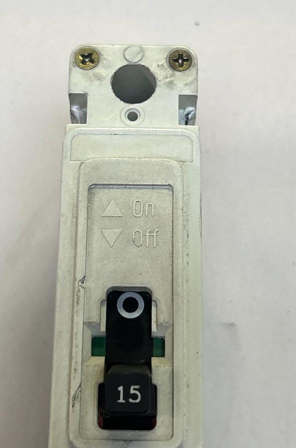 Used CUTLER-HAMMER,EHD1015L,CIRCUIT BREAKER 15A 277V 1P