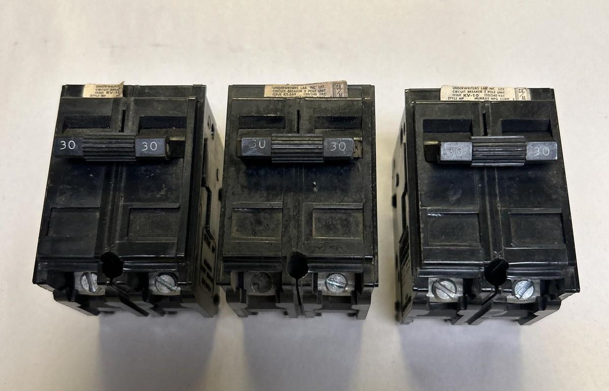 Used MURRAY,MP230,CIRCUIT BREAKER 30A 120/240V 2P LOT OF 3