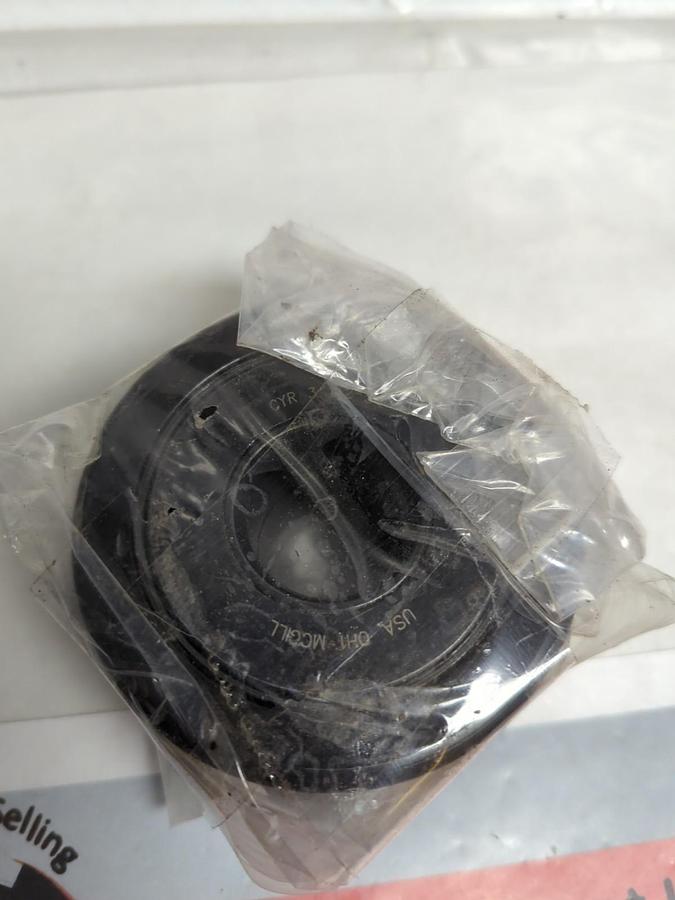 McGILL,CYR-3-1/2S,CAM YOKE ROLLER NOS