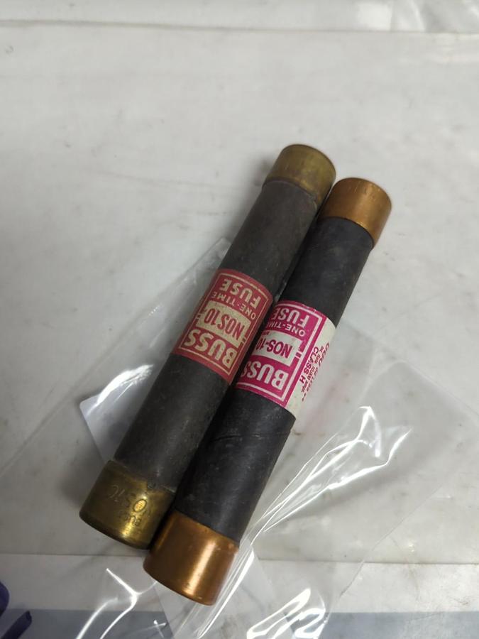 Used COOPER BUSSMANN,NOS 10,ONE-TIME 10 AMP FUSE LOT OF 2 PRE-OWNED