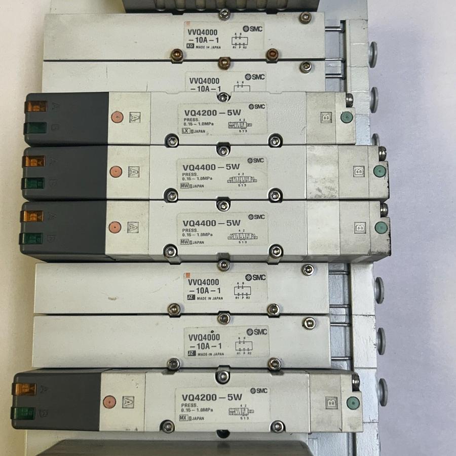 Used SMC,VQ4200-5W,SOLENOID VALVE ASSMBLY VVQ4000-10A-1 VVQ4400-5W