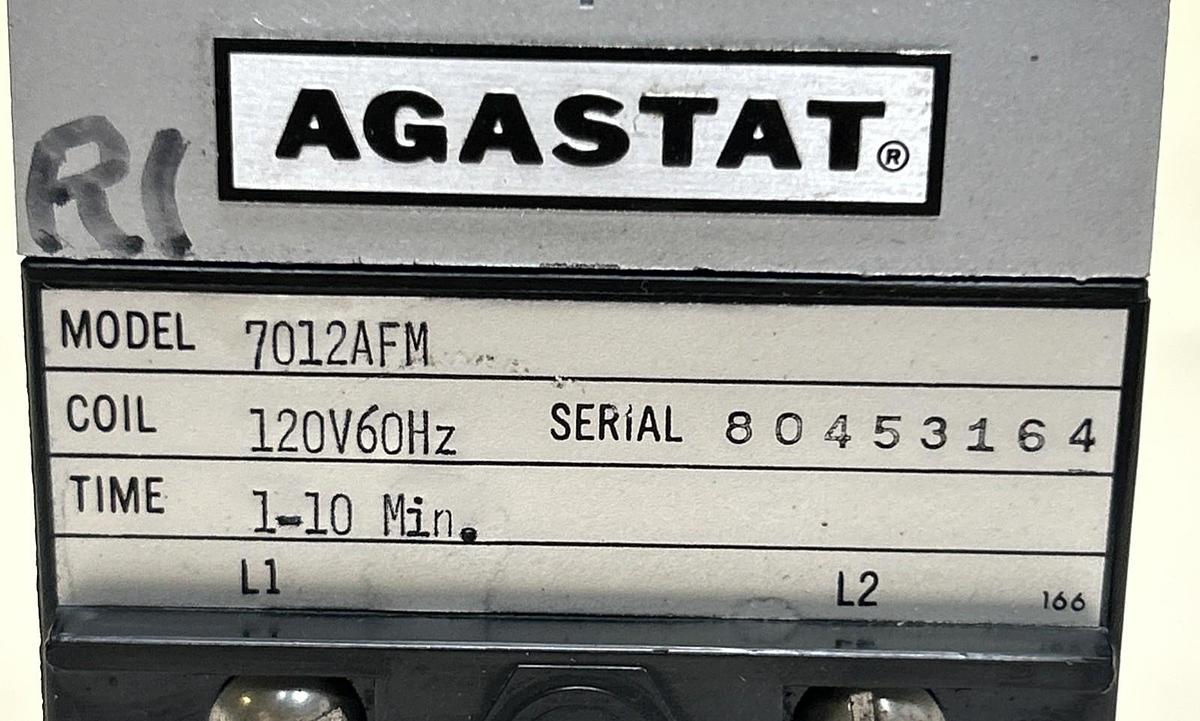 Used AGASTAT,7012AFM,TIME DELAY RELAY 1-10 MINUTE 120V