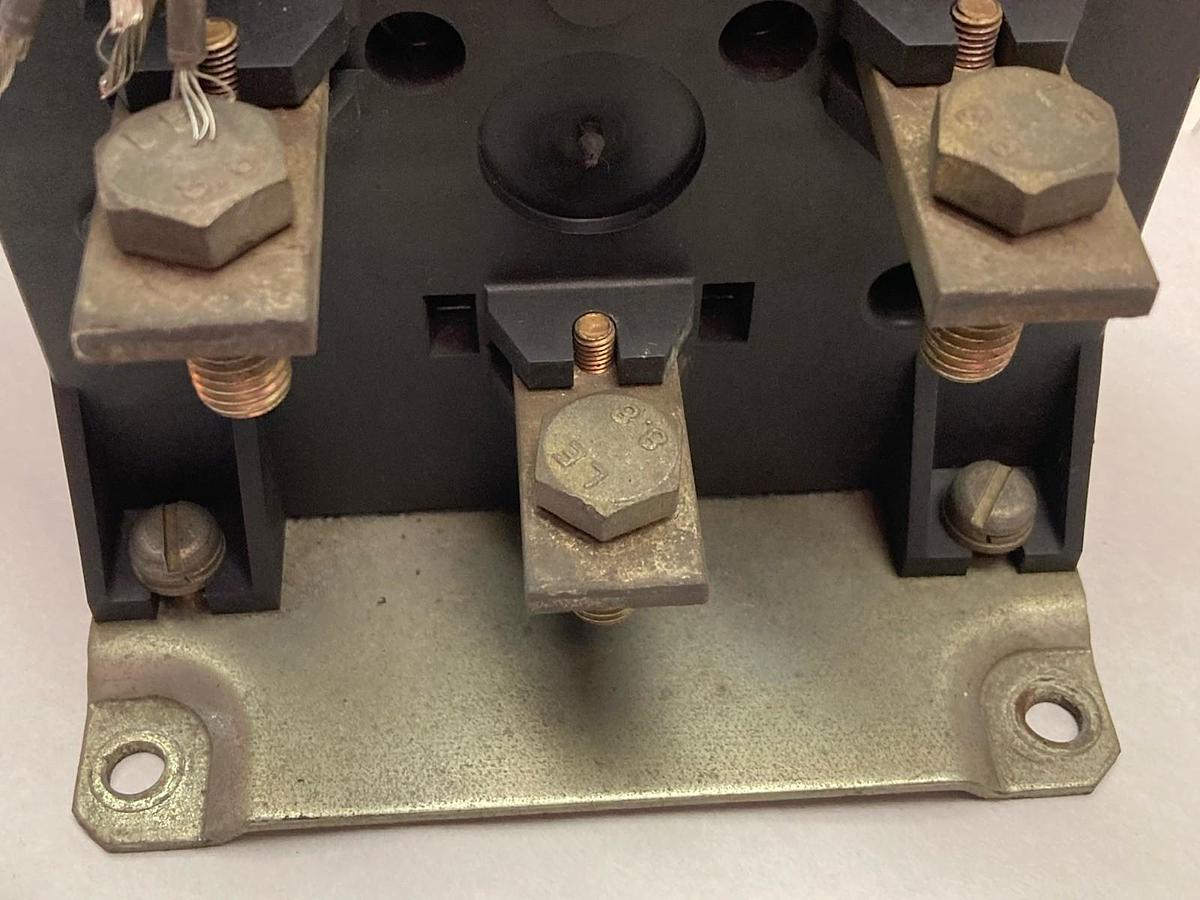 Allen Bradley,592-TPD200,Ser A Overload Relay Current Ratio 200/5