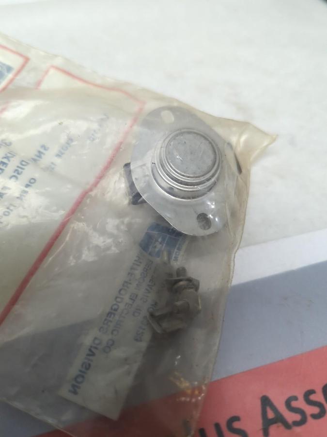 WHITE-RODGERS,3F01-120,FIXED SNAP DISC FAN CLOSE 120°F OPEN 110°F NOS