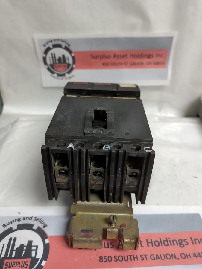 Used SQUARE D,FA-32050,CIRCUIT BREAKER 3-POLE 50 AMP PRE-OWNED