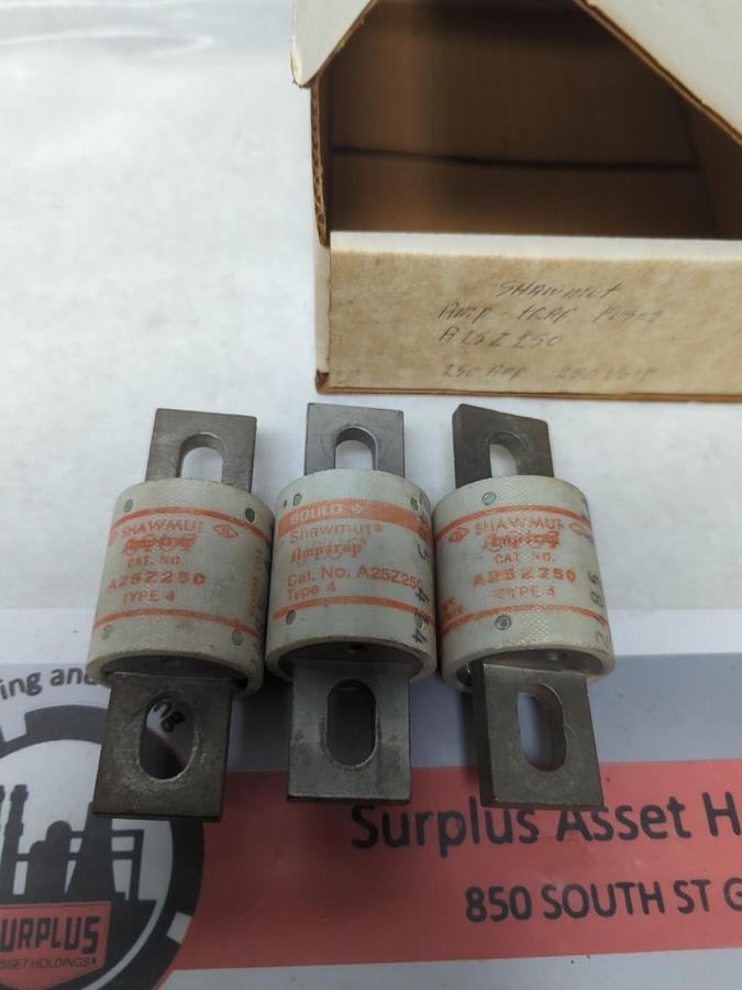 Used GOULD SHAWMUT,A25Z250,AMP-TRAP 250 AMP FUSE LOT OF 3 PRE-OWNED