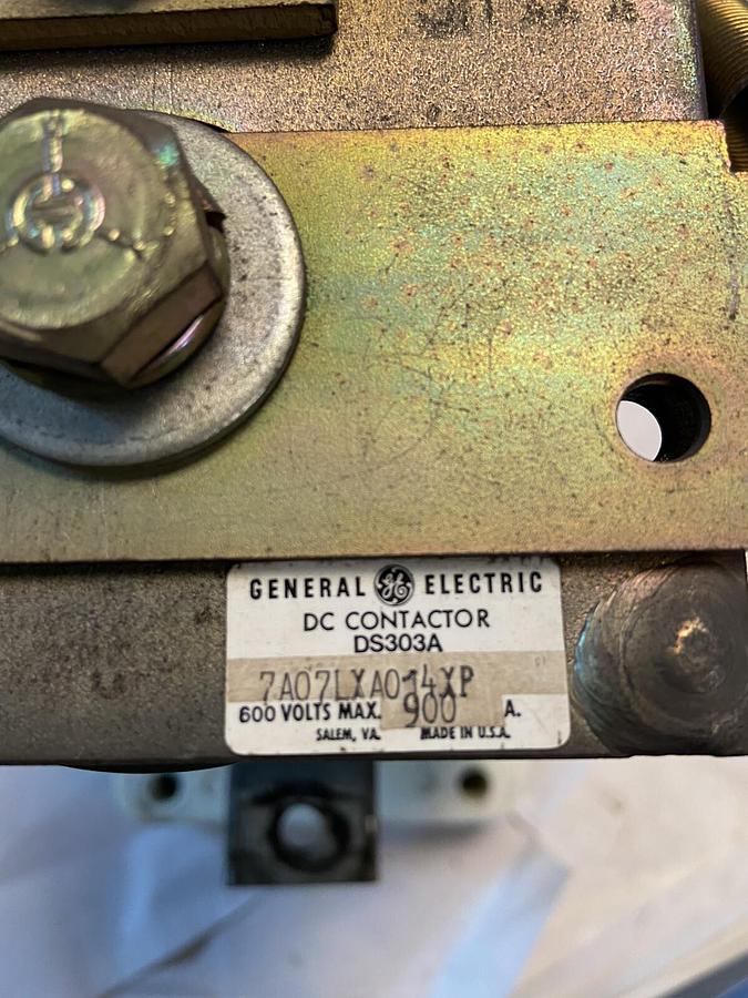 Used General Electric,DS303A 7A07LXA014XP,DC Contactor 600VDC 900A Coil 50VDC