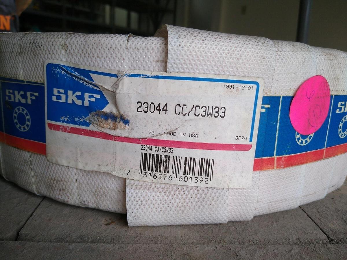 Used SKF,23044 CC C3/W33,Spherical Roller Bearing NOS