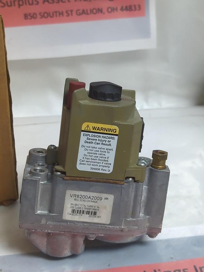 HONEYWELL,VR8200A2009,PILOT GAS VALVE 24V 80HZ 5A NOS