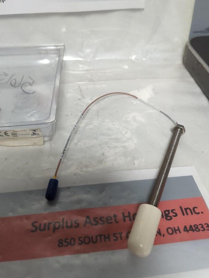 BENTLY NEVADA,3000-00-60-18-02,VIBRATION GAUGE PROXIMITY PROBE NOS