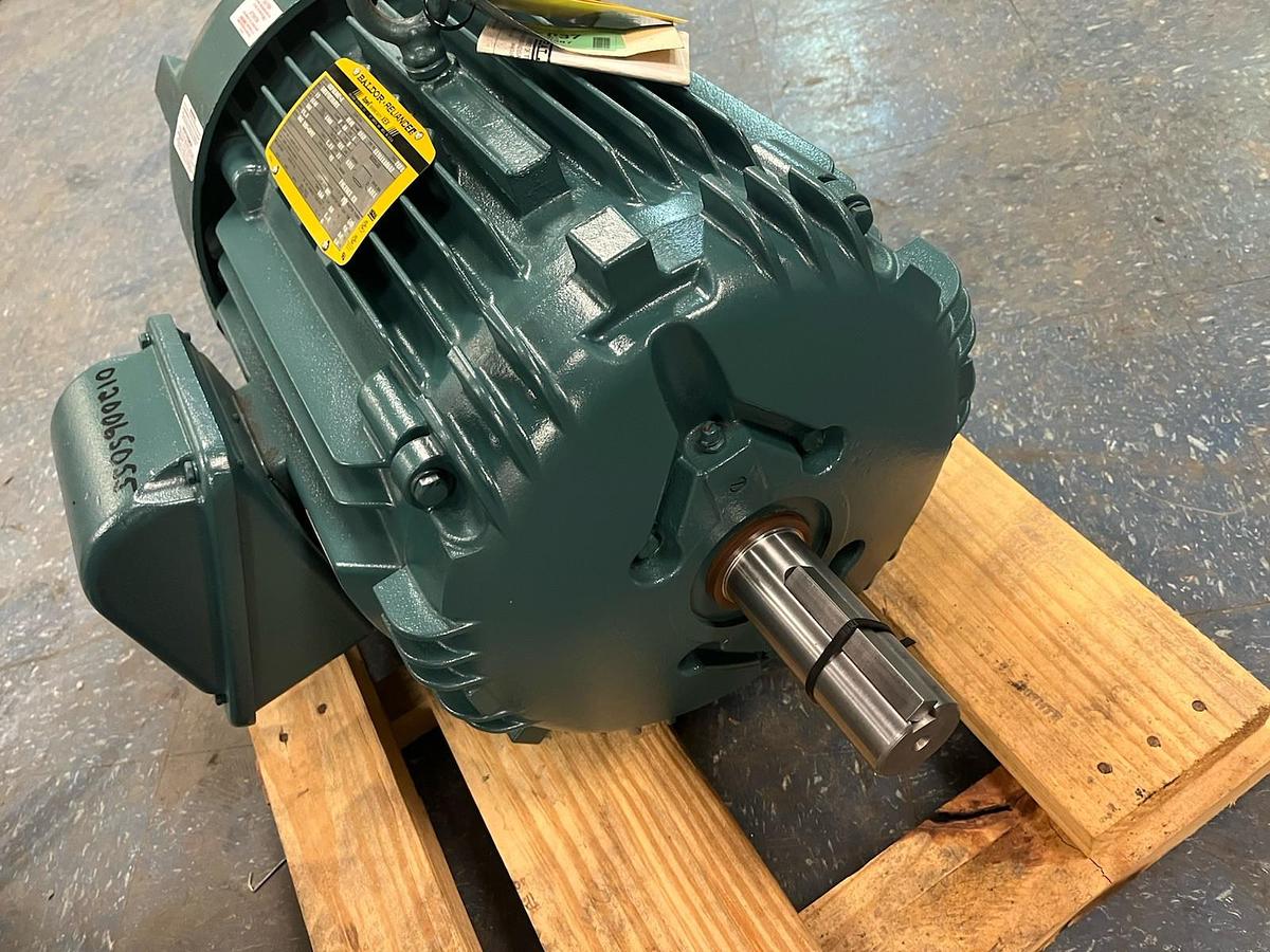 BALDOR,ECP4100T-4,SUPER E SEVERE DUTY XEX MOTOR 15HP 1180RPM 460V 3PH 284T