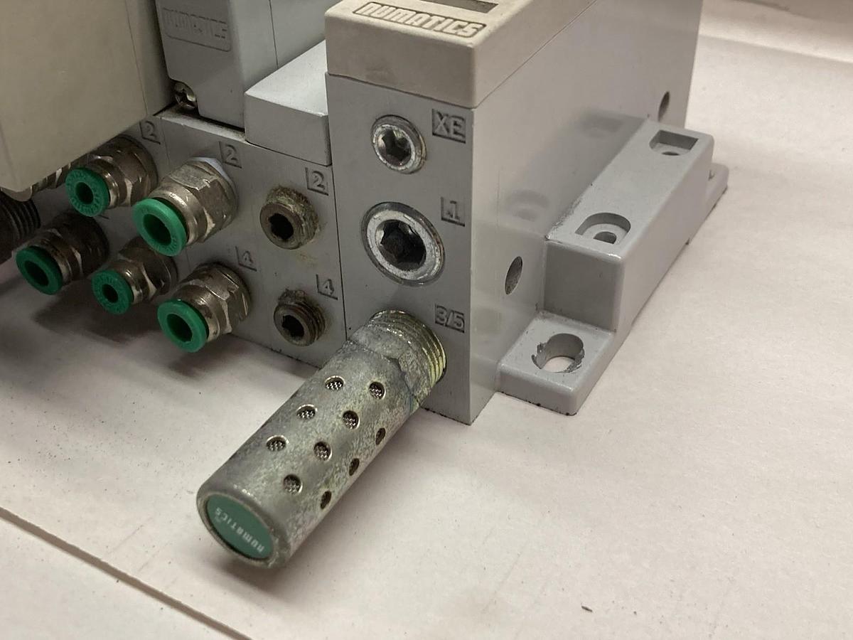 Used Numatics,051BB6Z2MN00061,Valve Block Max Operating Pressure 120 PSIG