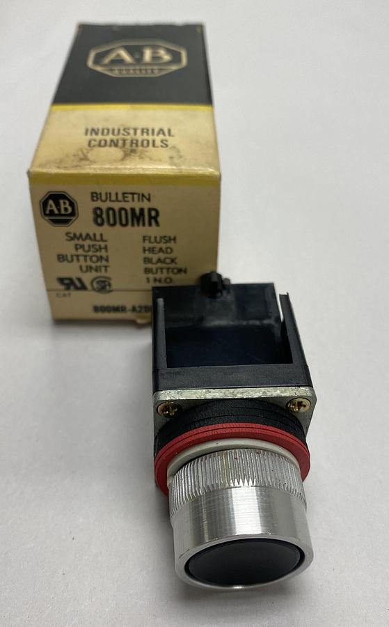 Allen-Bradley,800MR-A2D1,Push Button NOS