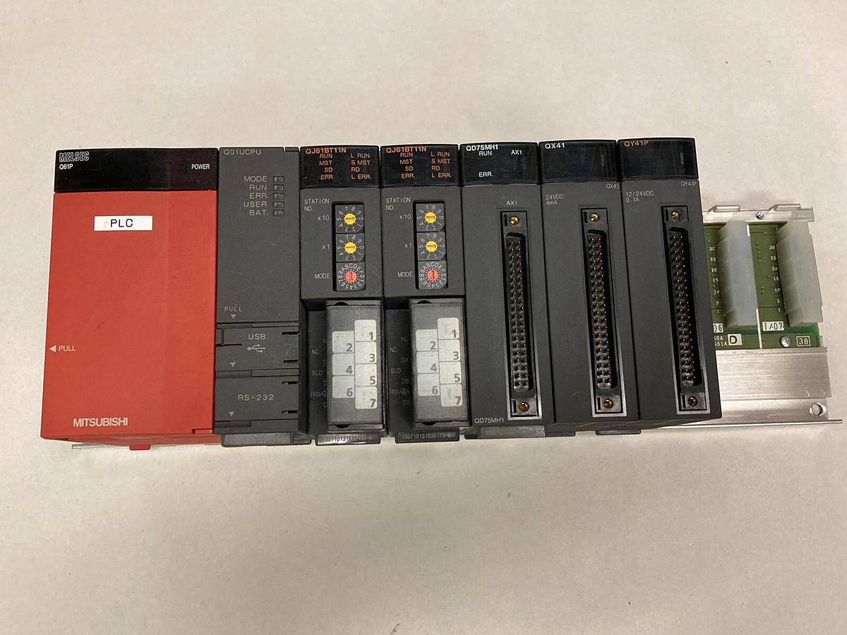 Used Mitsubishi,Q61P Q01UCPU QJ61BT11N x2  QD75MH1 QX41 QY41P,Rack Assembly