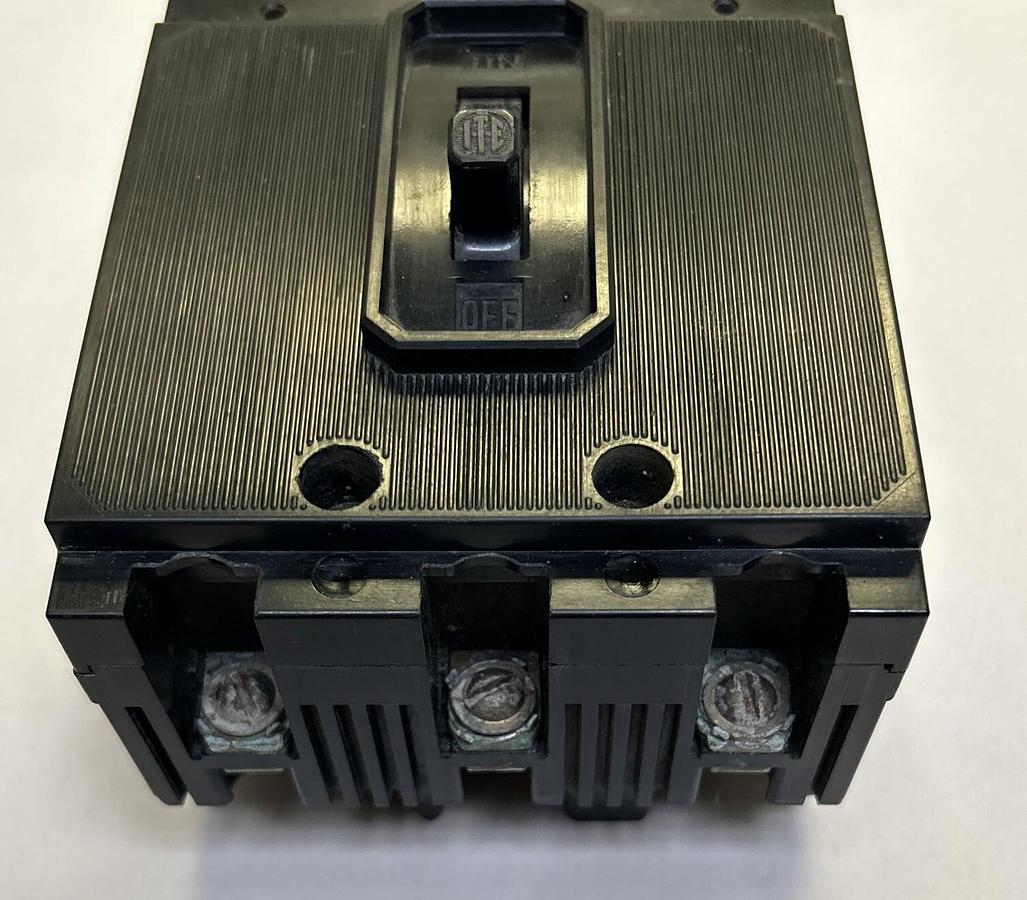 Used ITE,EE3-B020,CIRCUIT BREAKER 20A 240V 3P