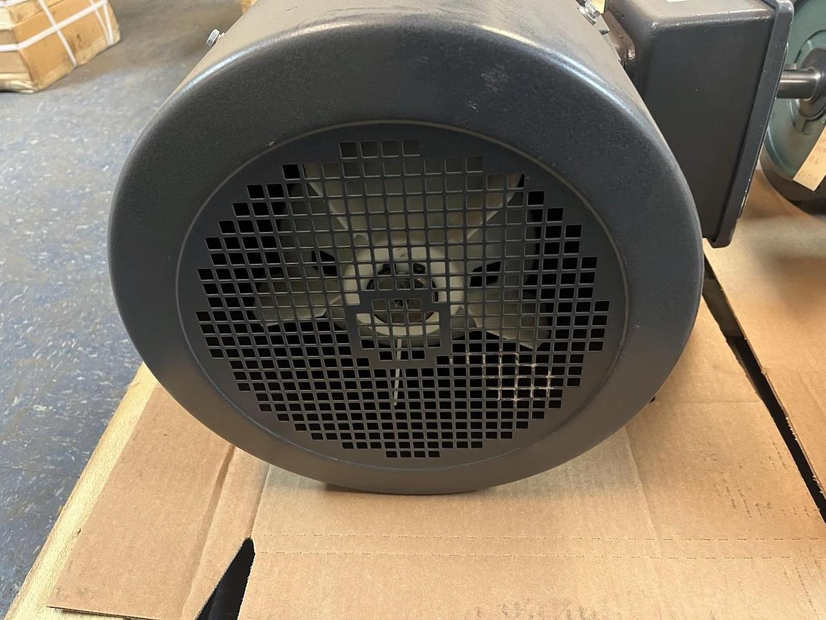 LOUIS ALLIS,A252109,MOTOR 25HP 3550RPM 3PH 284TS