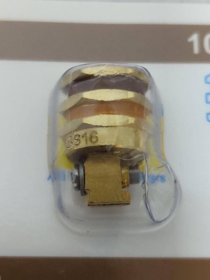 Used NORDSON,1015816,HOT MELT MACHINE NOZZLE 0.41MM/0.016  DUAL BEAD 15° NEW