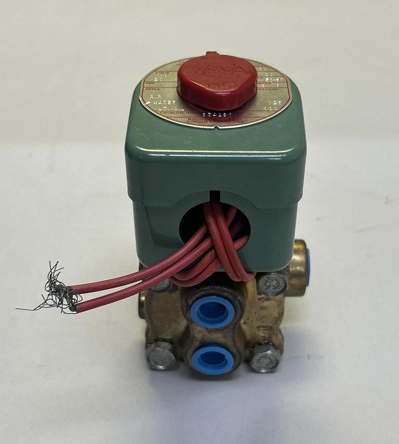 ASCO,8342B1,SOLENOID VALVE 1/4INCH 120V NOS