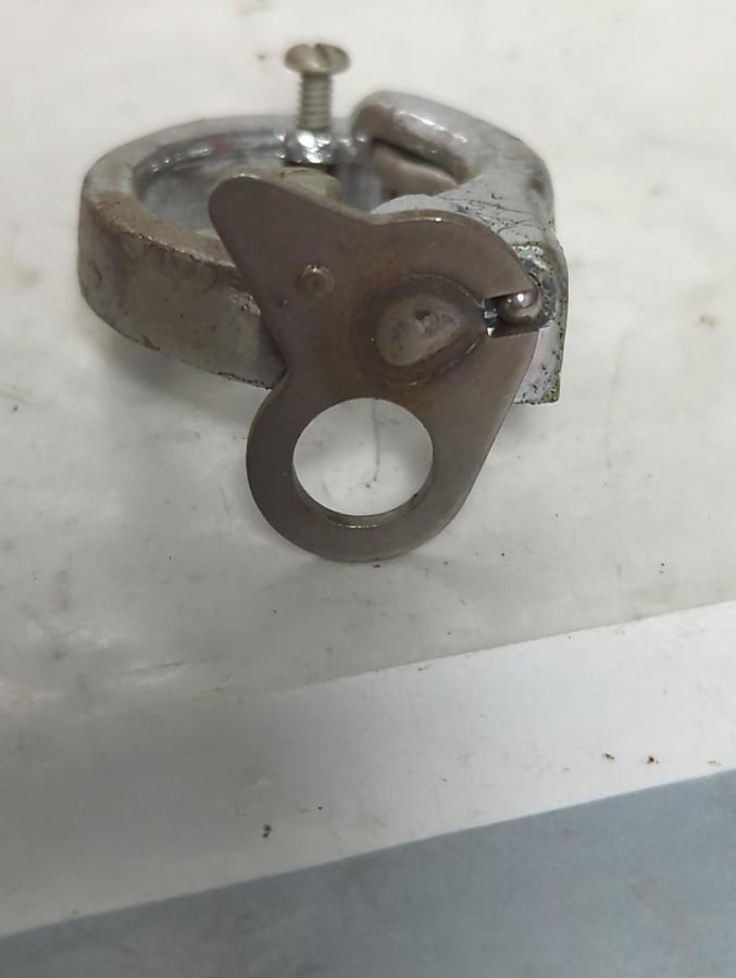 CUTLER HAMMER,10250TA2,PADLOCK ATTACHMENT FOR PUSH BUTTON NOS