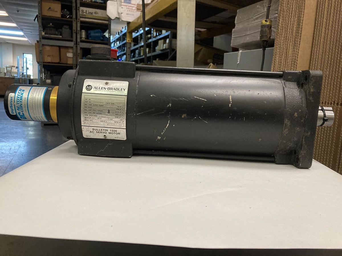 Used Allen Bradley,1326AB-B2E-11,Servo Motor + AVG E7N-A010V-800SS Resolver Decoder