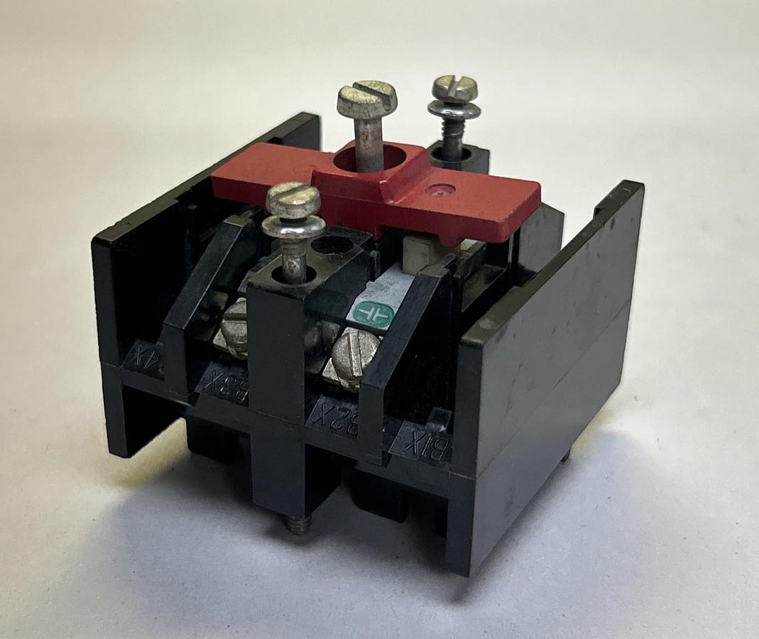 Used ALLEN BRADLEY,700-PB40,AUXILIARY CONTACT