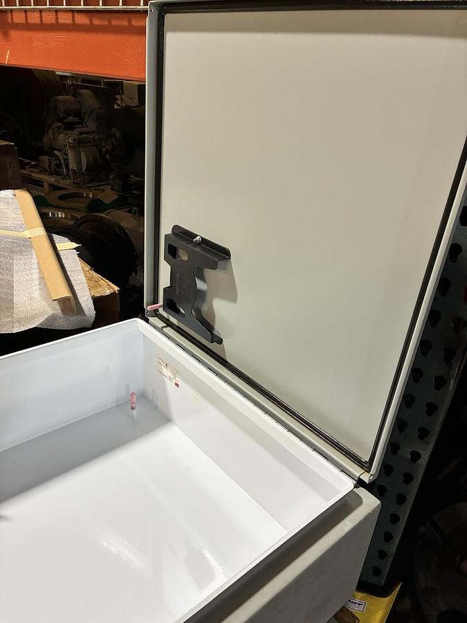 nVENT HOFFMAN,A242408LP,METAL CONTROL PANEL ENCLOSURE 24"X24"X8"