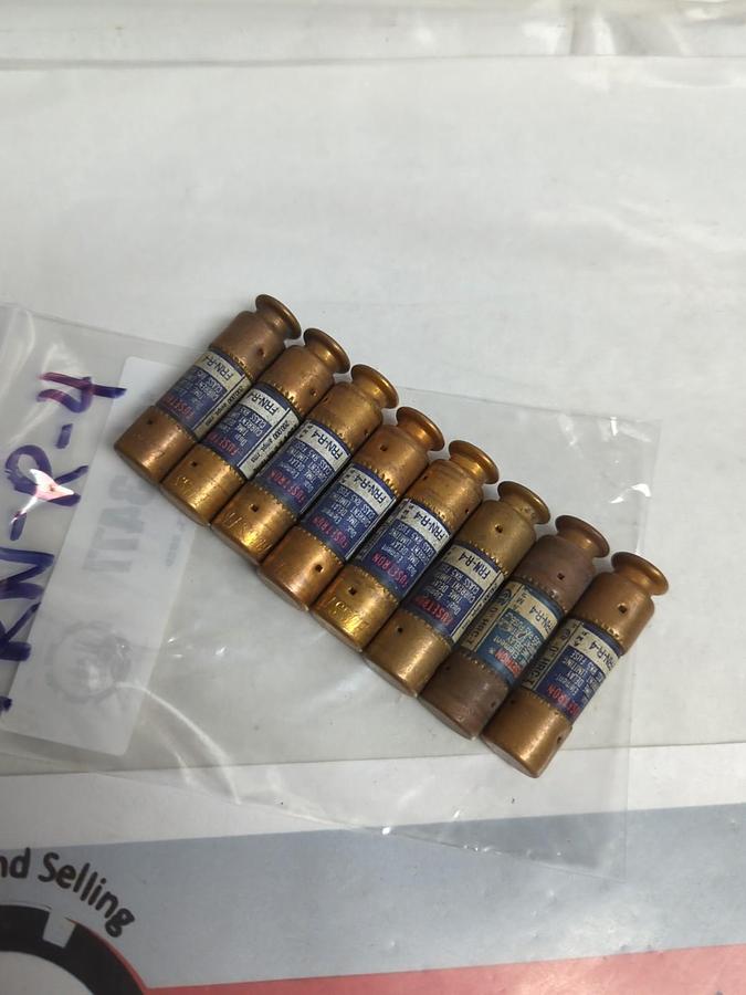 Used COOPER BUSSMANN,FRN-R-4,FUSETRON 4 AMP FUSE LOT OF 8 PRE-OWNED