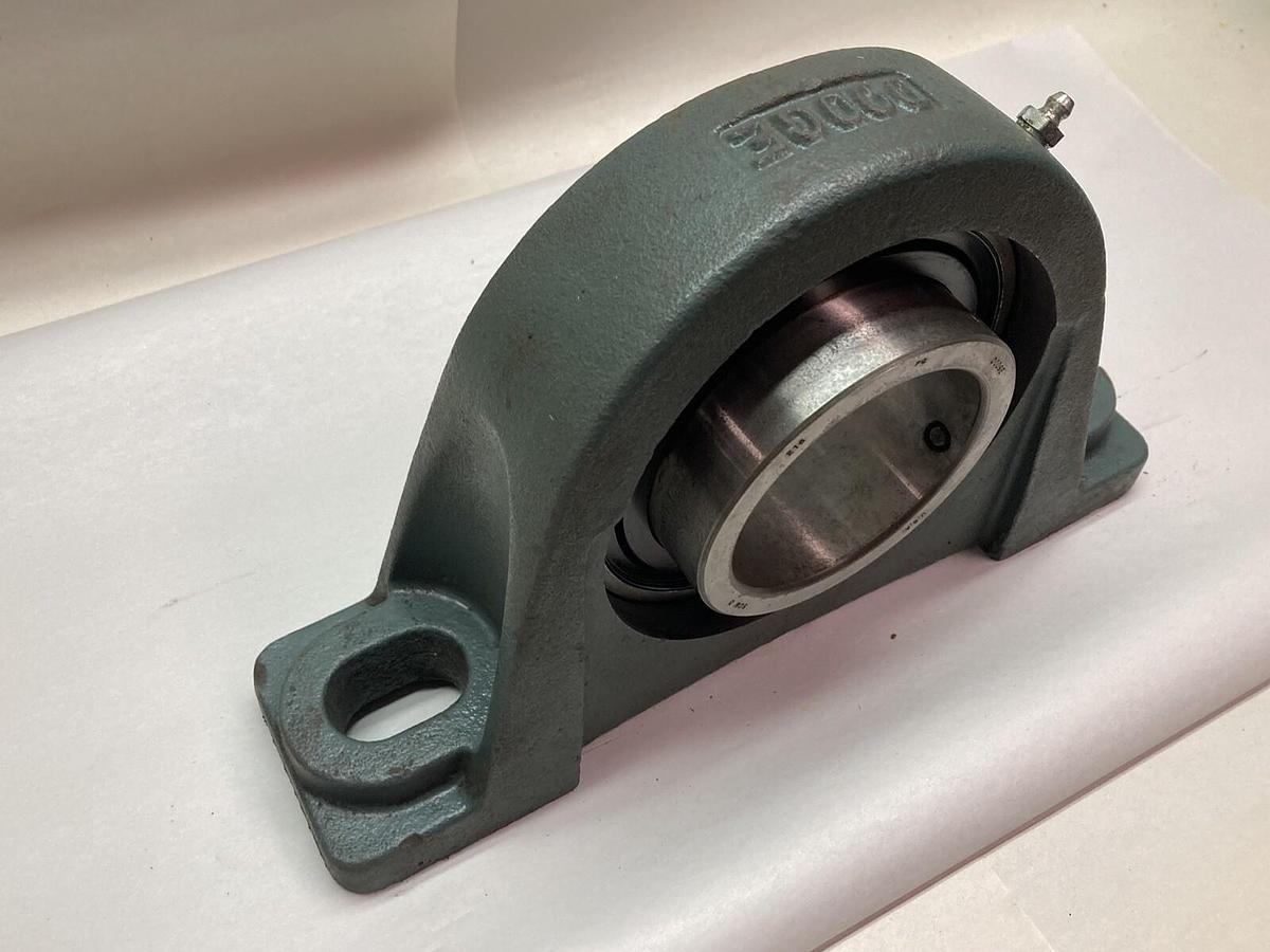 Used Dodge,P2B-SCM-216,Bearing 3-4/16 Inch