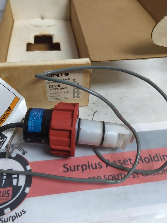 Used SIGNET,P51530-T0,FLOW SENSOR PADDL 198801663 PRE-OWNED