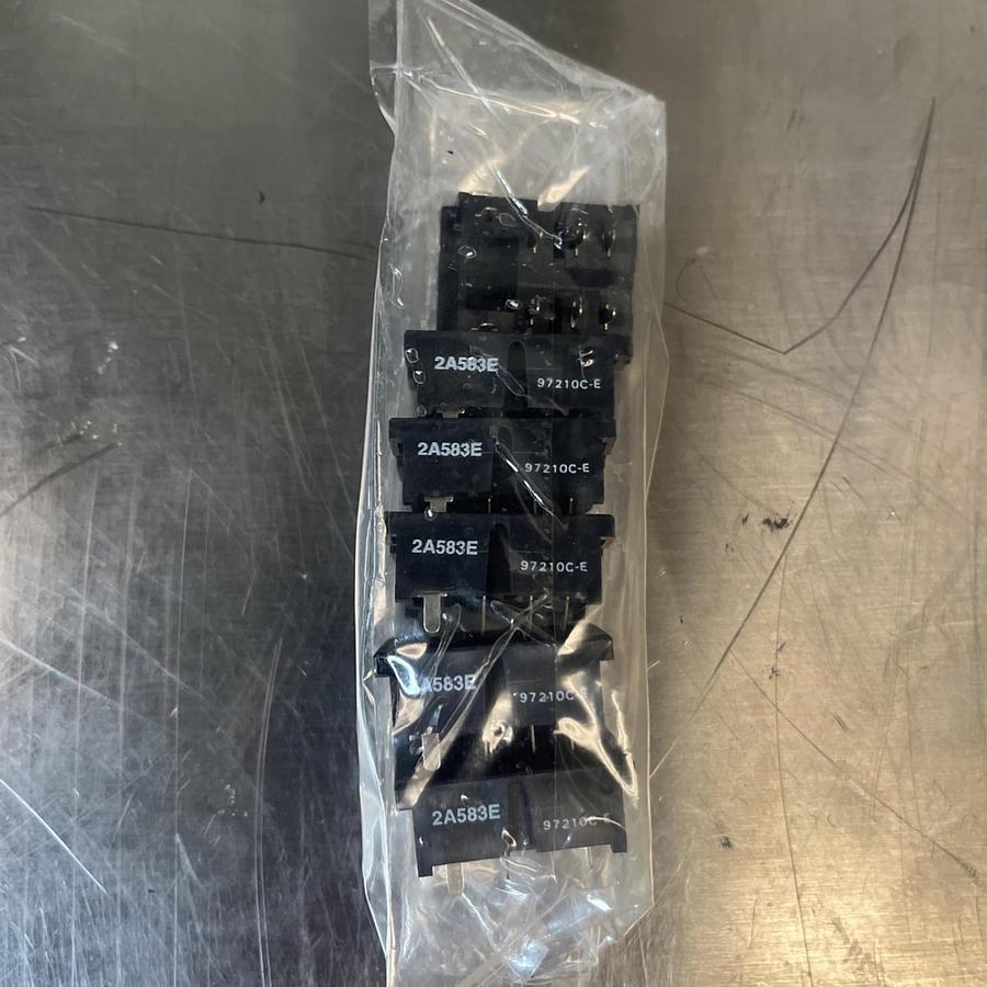 DAYTON,2A583E,8 PIN SOCKET LOT OF 6