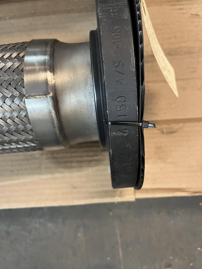 HM HOSE MASTER,4"X18",FLEXIBLE METAL HOSE WITH FLANGES