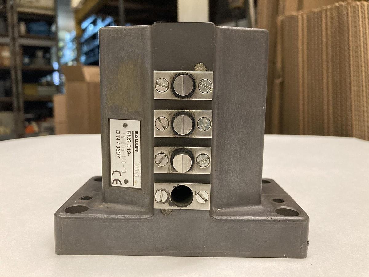Used Balluff,BNS 519-E4-D16-100-10,Limit Switch Unit