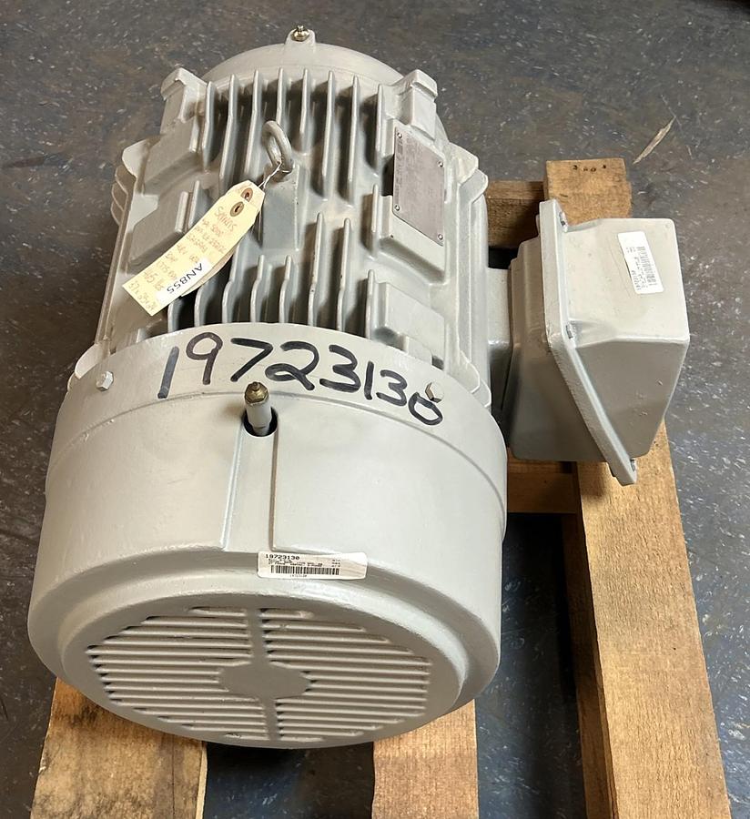 SIEMENS,1LE23212CB212AA3,MOTOR 30HP 1775RPM 460V 3PH 286T FRAME NOS