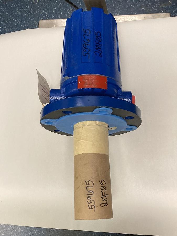 Magnetrol,B10-1H2A-C0B,Displacement Level Switch 120 VAC