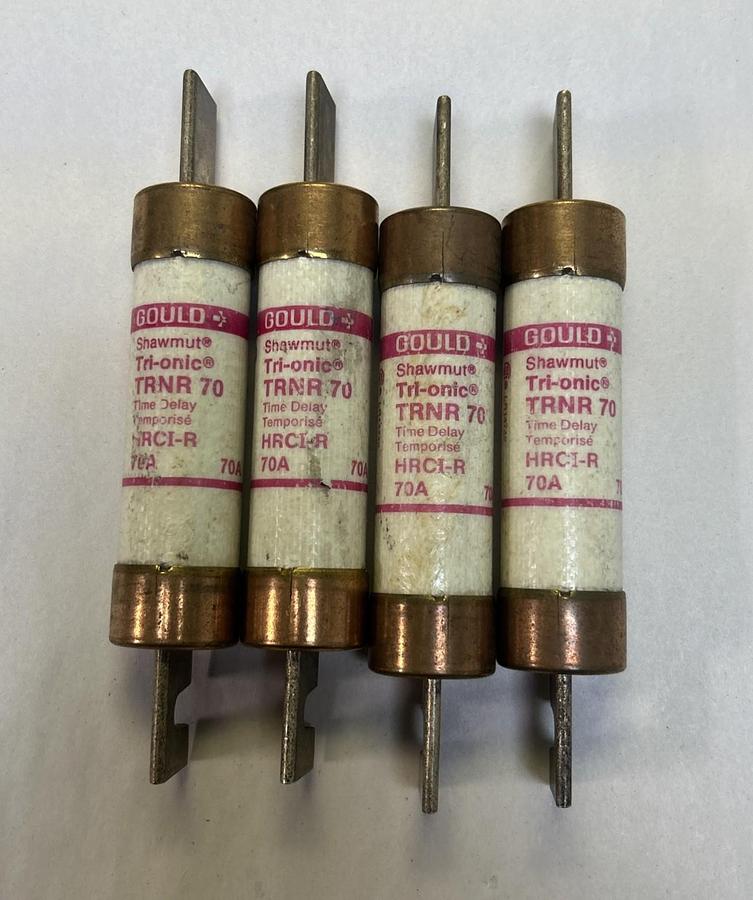 Used GOULD SHAWMUT,TRNR70,FUSE 70A 250V LOT OF 4