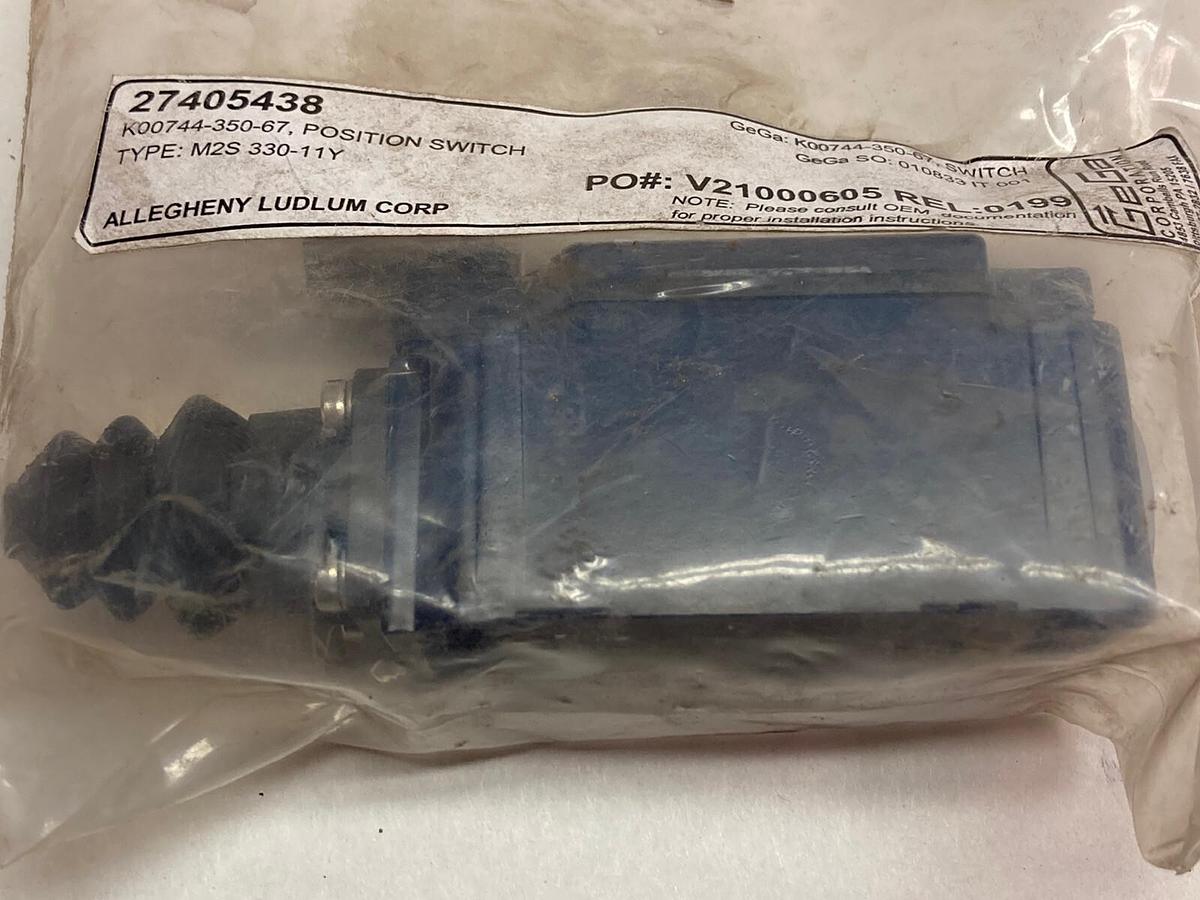 Used Schmersakl,M2S 330-11Y,Limit Switch