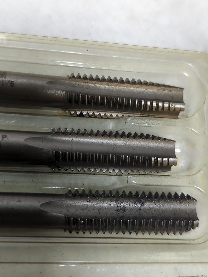 VERMONT TAP & DIE,9/16-12,HND TAP SET OF 3 PCS CARBON 4 FL NOS