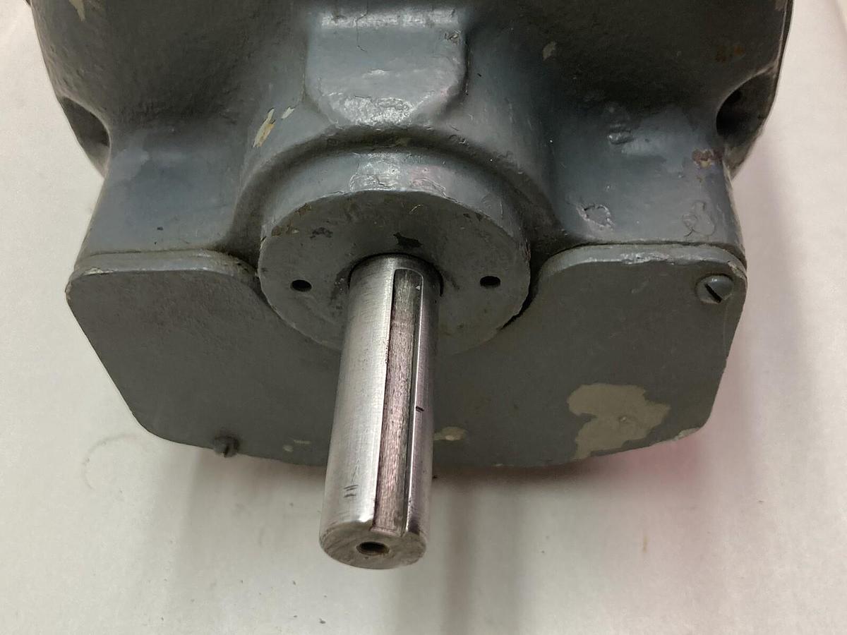 Used General Electric,5BC46AB1611A,Tachometer Generator 1000rpm 100v