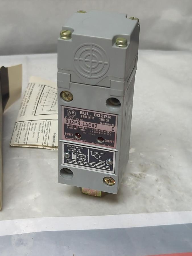 ALLEN BRADLEY,802PR-LACA2,SERIES C SELF CONTAINED PROXIMITY SWITCH NOS