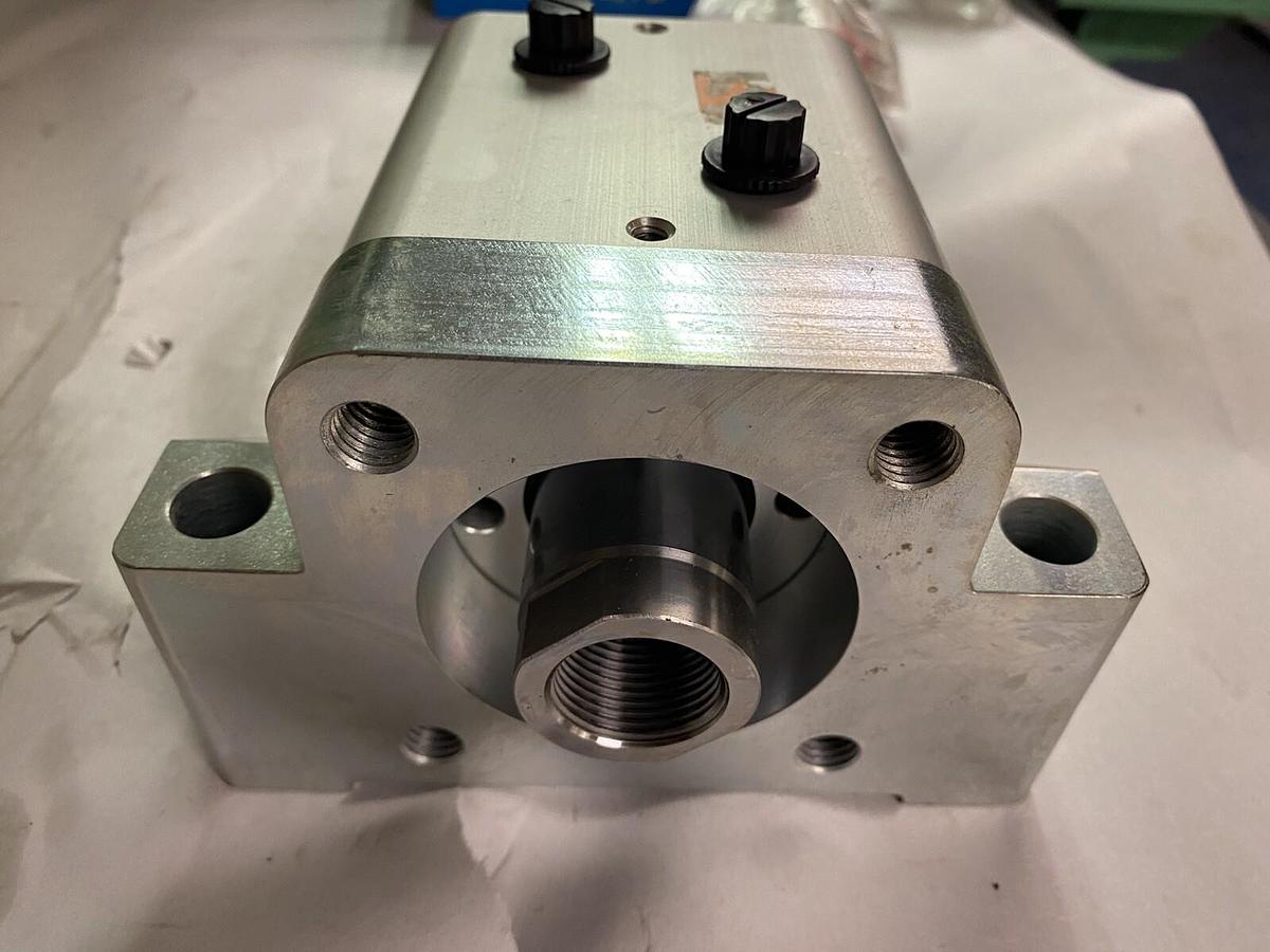 PARKER,63-CACHE3U-9A-30.00,PNEUMATIC CYLINDER