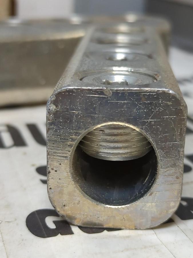 BURNDY,AMS-500,MECHANICAL SPLICE/REDUCER HEX SIZE 3/8 INCH LOT OF 4..NOS