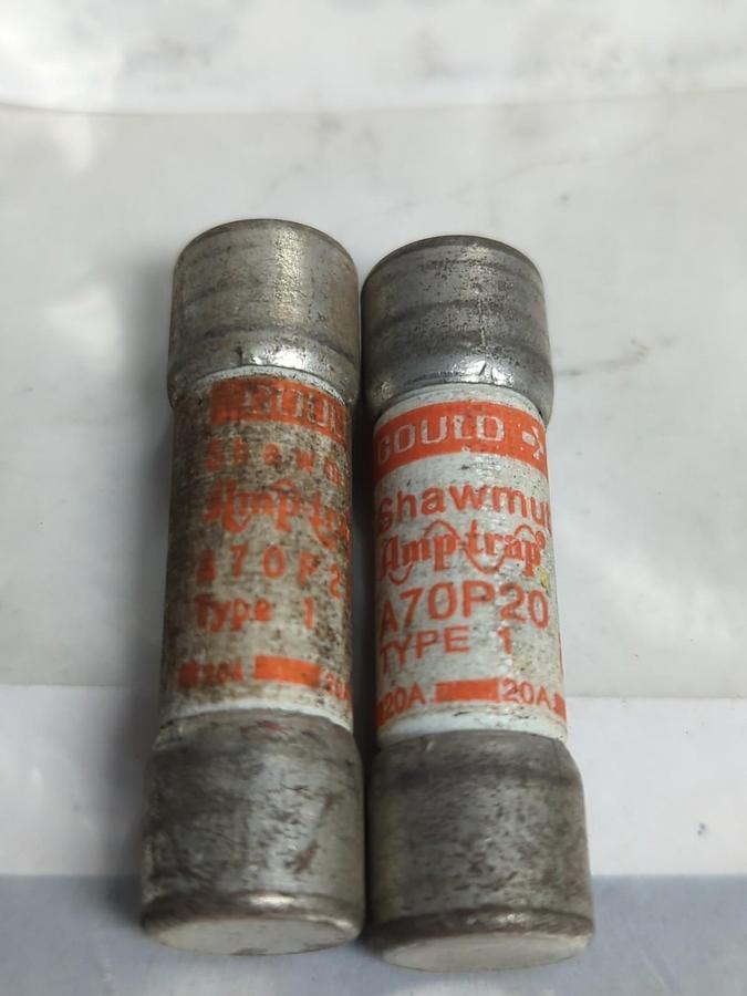 Used GOULD SHAWMUT,A70P20,AMP-TRAP 20 AMP FUSE LOT OF 2 PRE-OWNED