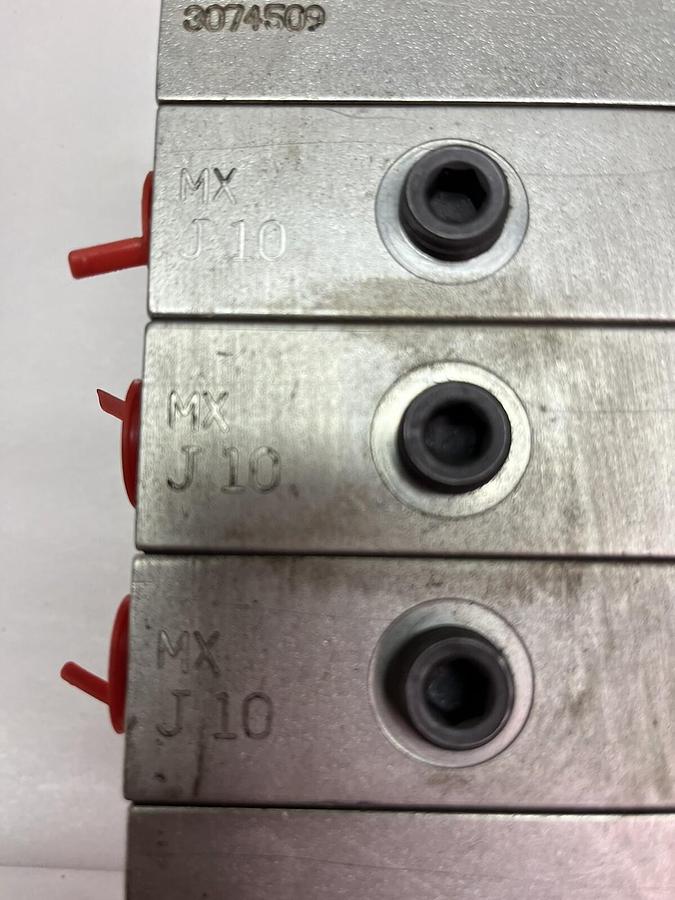 Used LUBRIQUIP,MXJ-10-100T,THREE VALVE BANK