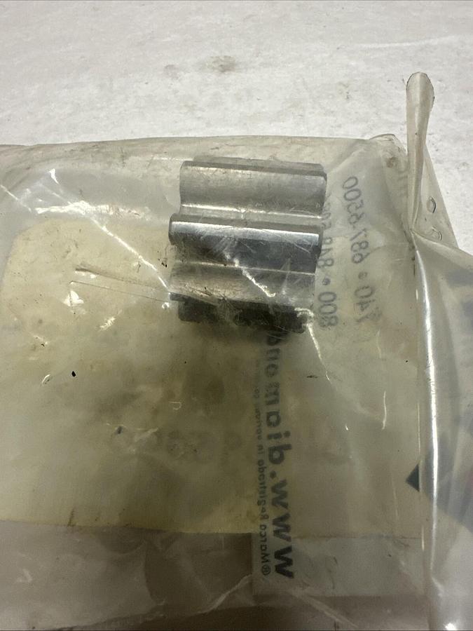 Used Diamond Power,53A001350M,Drive Pinion QTY 1