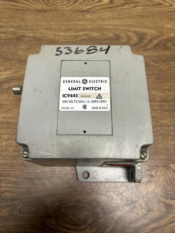 GE,IC9445 A400AB,Limit Switch 600V 15Amp
