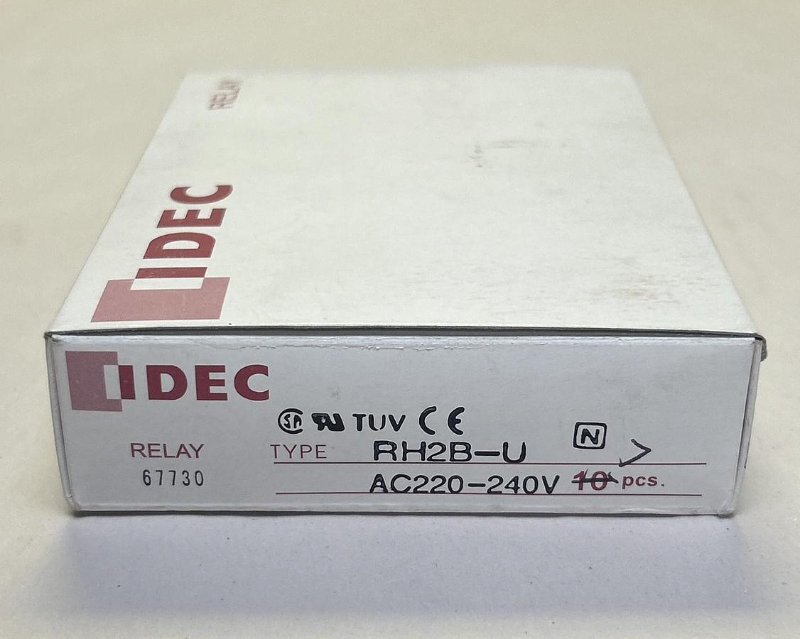 IDEC,RH2B-U,RELAY LOT OF 7 NOS