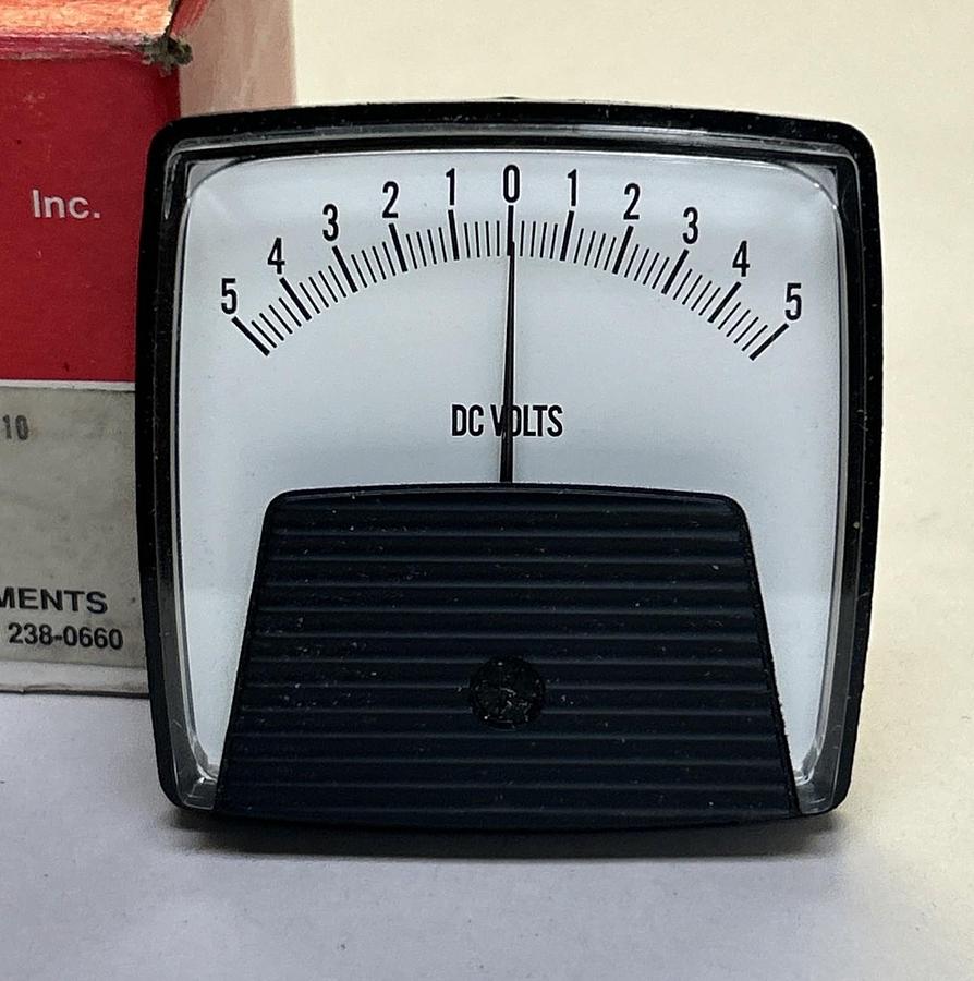 WESCHLER INSTRUMENTS,2PB-DVV-5V5,PANEL METER 5-5DC VOLTS NOS