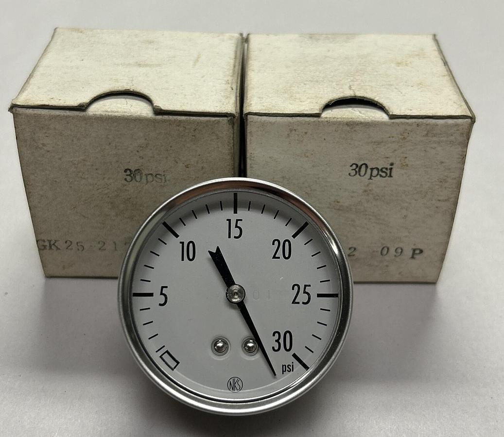 Used UNBRANDED,GK25-212-09P,GAUGE 0-30PSI LOT OF 2 NOS