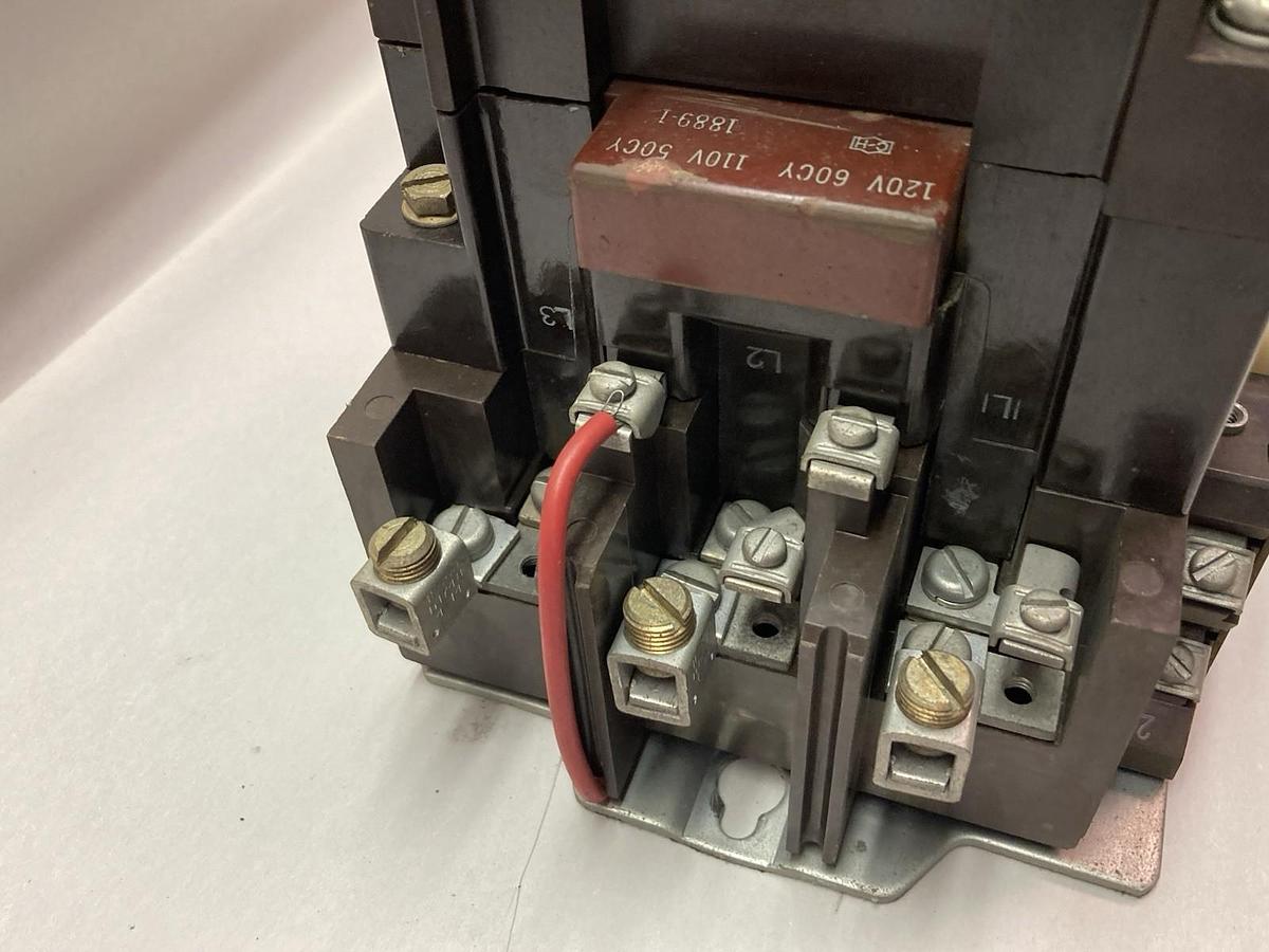 Used Cutler-Hammer,A10DN0,3-Phase Motor Starter NEMA Size 2 Series A1