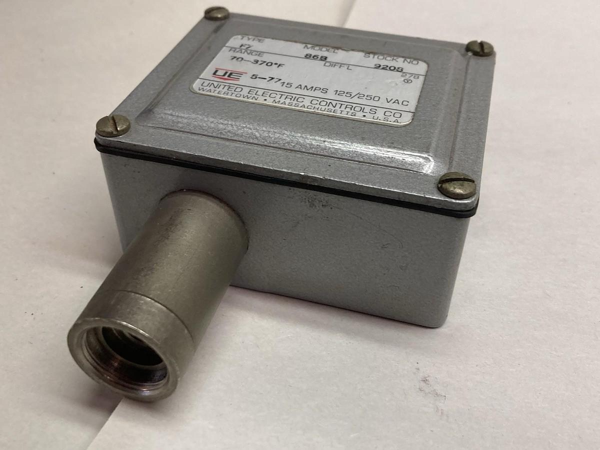 Used United Electric,Type F7 Model 86B,Pressure Switch 15A 125/250Vac 70-370 Degree